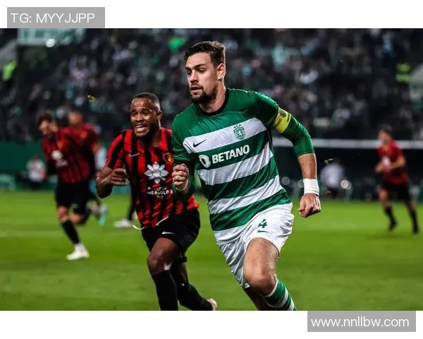 体力充沛的足球明星如何保持巅峰状态与竞技水平的秘密揭秘