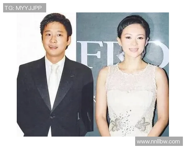 世界足球明星的爱情故事与婚姻生活揭秘：从绿茵场到家庭的幸福旅程