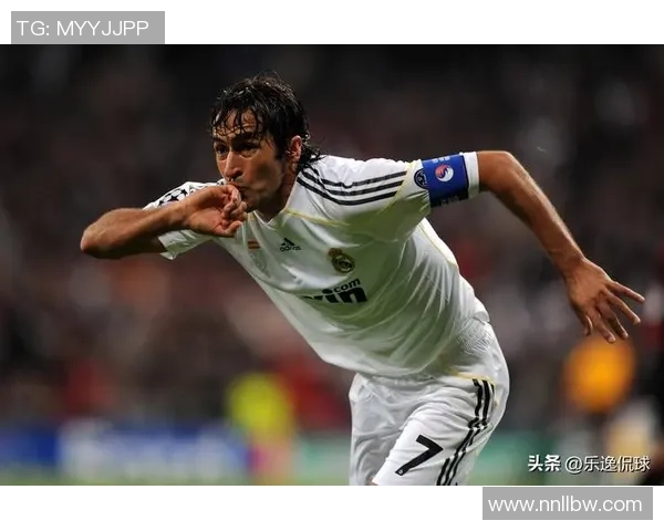 足球场上的传奇巨星们谁才是真正的比较牛的足球明星