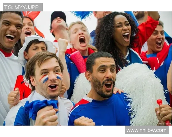 山东足球比赛热潮再起球迷齐聚见证精彩对决与激情时刻 山东足球比赛热潮再起球迷齐聚见证精彩对决与激情时刻