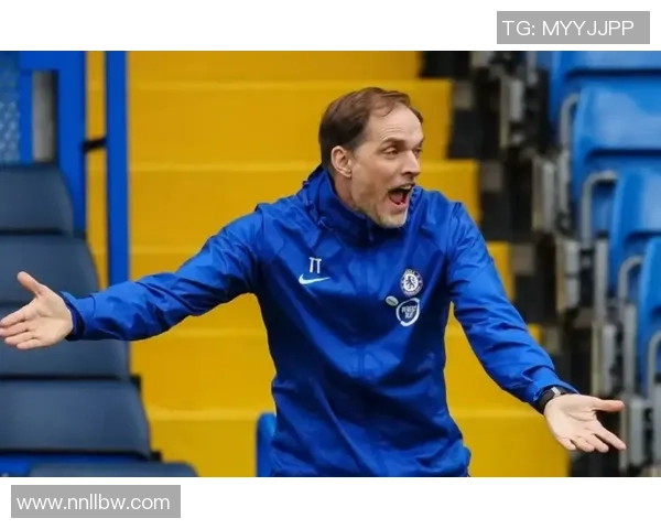 足球意外撞击眼睛的危害与应对措施探讨